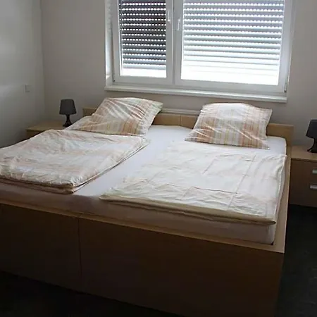 Hotel Grand Tour